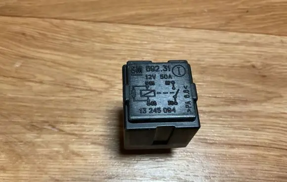 Opel Insignia A Other relay 13245094 GM69231 12V50A