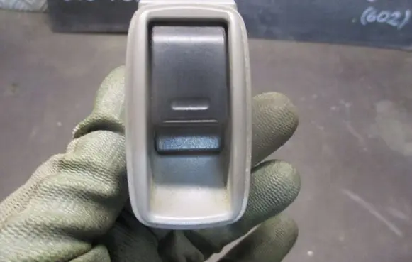 Toyota Sienna XL20 II Electric window control switch
