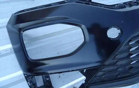Volkswagen T-Roc Front bumper R32P2