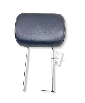 Mercedes-Benz ML W164 Front seat headrest 