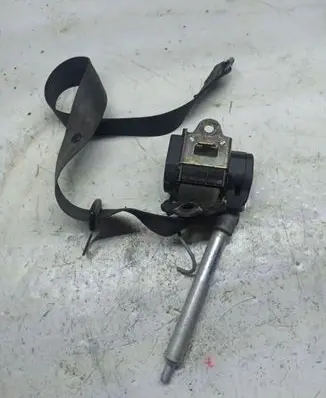 Audi A4 S4 B5 8D Front seatbelt