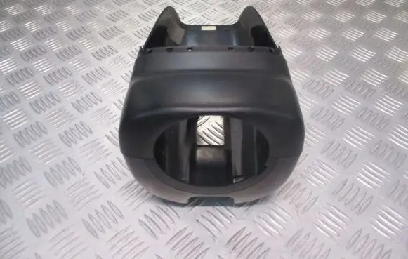 Volkswagen Polo IV 9N3 Steering wheel column trim