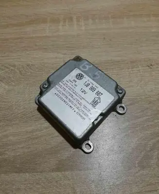 Volkswagen PASSAT B5 Airbag control unit/module 1J0909607