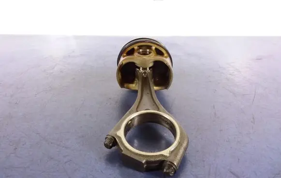 BMW 7 F01 F02 F03 F04 Piston 