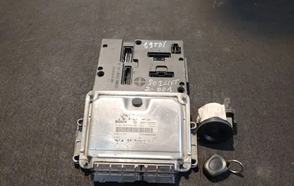 Renault Megane I Engine control unit/module 8200141954 0281010442 8200049306