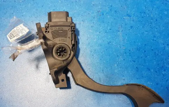 Ford Mondeo MK IV Accelerator pedal position sensor 6g929f836rc
