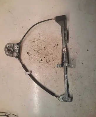 Audi 80 90 S2 B4 Front door manual window regulator 