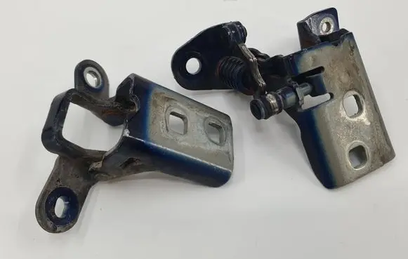 Chrysler Town u0026 Country V Front door hinge set