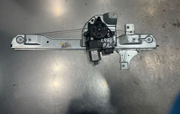 Peugeot 208 I Front door window regulator with motor 9674254280 0130822697 20120407