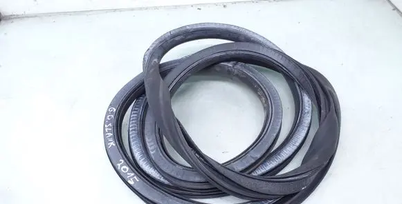 Volkswagen Caddy Sliding door rubber seal 2K5843792B