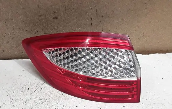 Ford Mondeo MK IV Rear/tail lights 7S7113405B