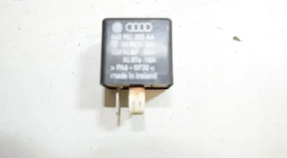 Audi A4 S4 B6 8E 8H Other relay 443951253AA