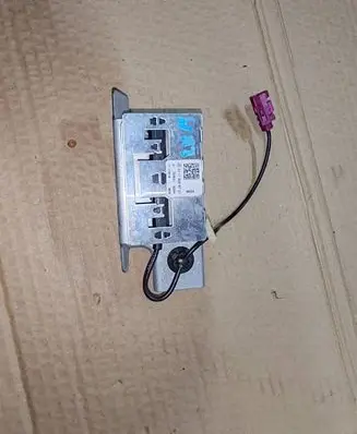 Mercedes-Benz CLA C117 X117 W117 Aerial antenna amplifier A1179058701 17102016 ZGS00100244