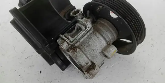 SsangYong Rexton Power steering pump