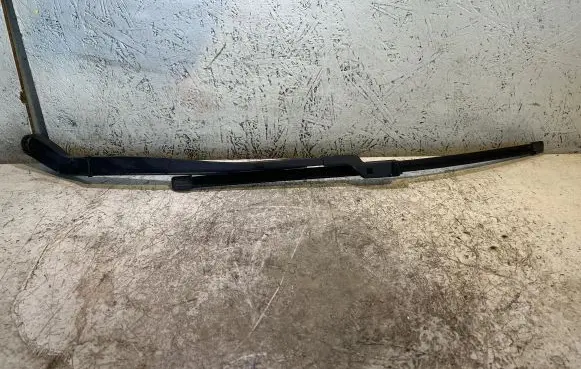 Jeep Grand Wagoneer Front wiper blade arm 68446879AA