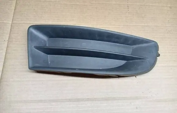 Skoda Octavia Mk2 (1Z) Front bumper lower grill 1Z0807368B 3200101 11353660