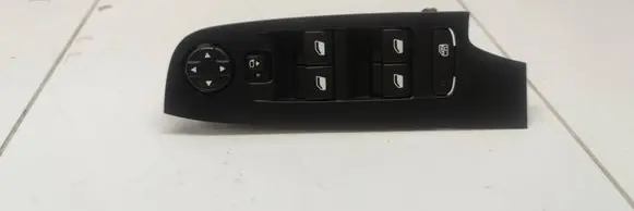 Citroen C4 II Picasso Electric window control switch 96788264ZD