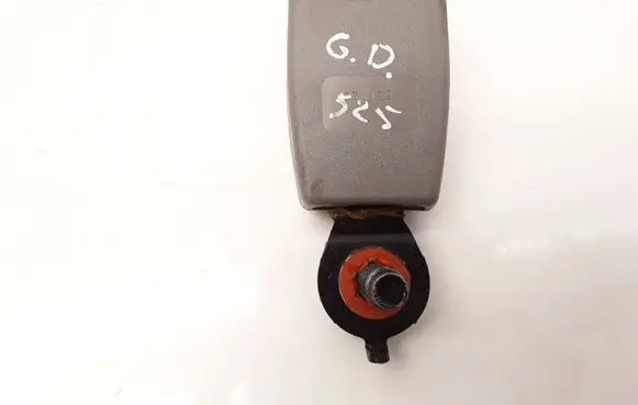KIA Carnival Rear seatbelt buckle 071129