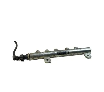 Opel Vectra C Fuel main line pipe 55209572 0445214095