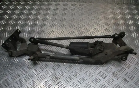 Nissan Primera Front wiper linkage and motor 28810AU310