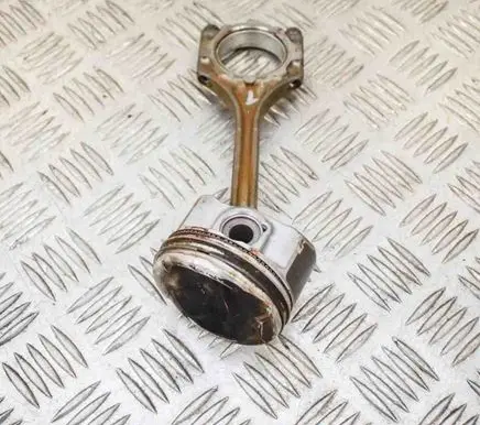 Toyota C-HR I Piston 1320149126 1310147150