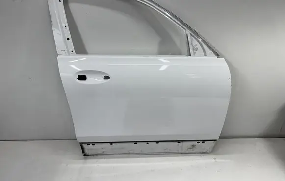 Mercedes-Benz B W247 Front door A2477221001
