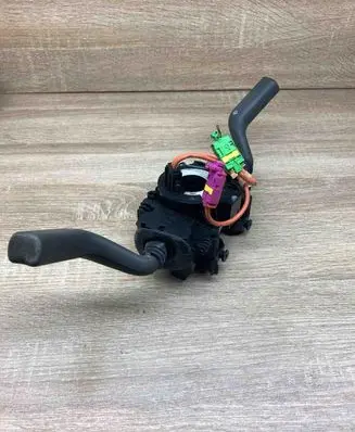 Volvo S40, V40 Wiper turn signal indicator stalk/switch 30618225 WITHPLUG