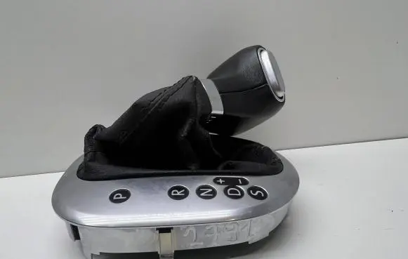 Volkswagen Cross Touran I Gear lever shifter trim leather/knob