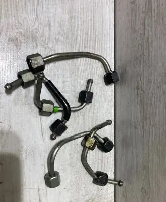 Citroen C3 Aircross Fuel injector supply line/pipe 