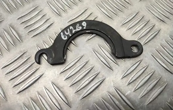Opel Grandland X Driveshaft support bearing bracket 98089419
