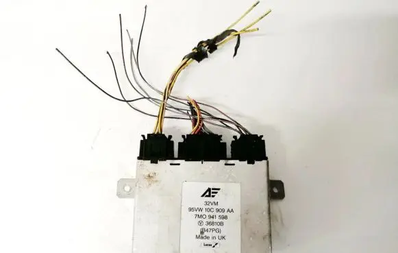 Seat Alhambra (Mk1) Light module LCM 7m0941598 95vw10c909aa