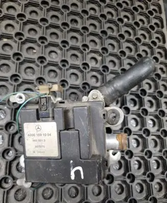 Mercedes-Benz E W211 Coolant heater A0001591004 00T070 9835513