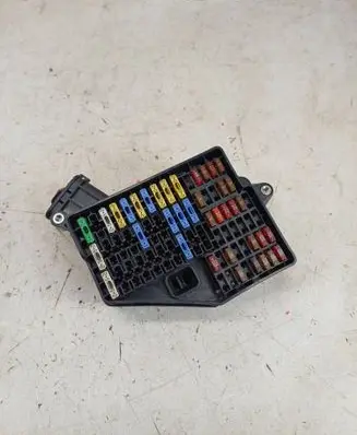 Skoda Fabia Mk1 (6Y) Fuse module 6Q1941824B PBTGF10