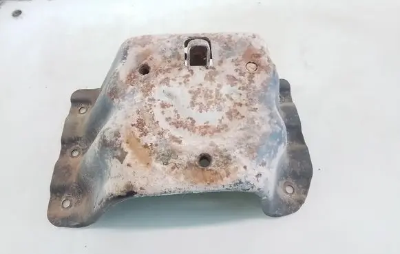 Mitsubishi Pajero Spare wheel mounting bracket 