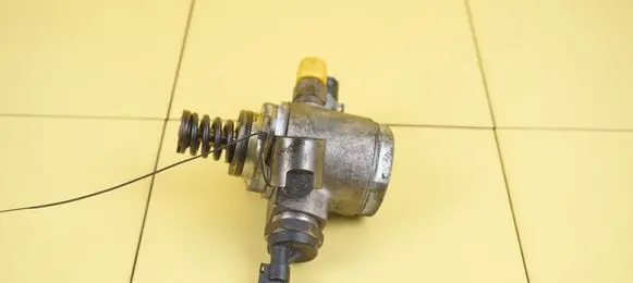 Volkswagen Golf VI In-tank fuel pump CAX