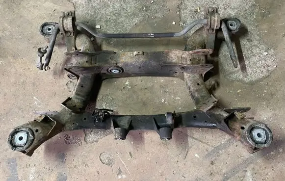 BMW X5 E70 Rear axle beam 