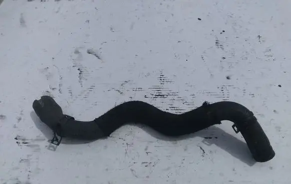 Mazda 3 I Engine coolant pipe/hose