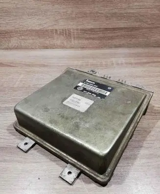 Volkswagen PASSAT B4 Engine control unit/module ECU 021906258 0261200469