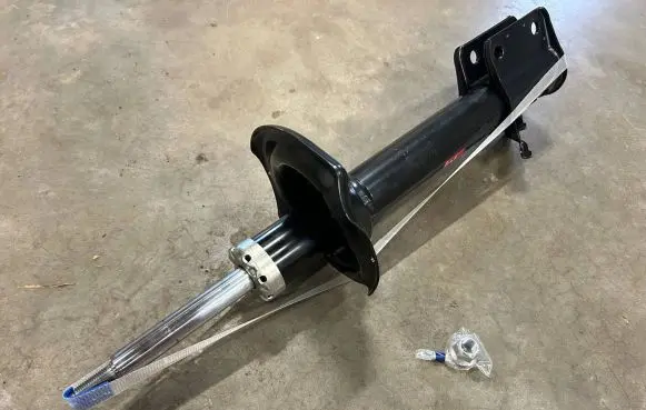 Subaru Forester SG Rear shock absorber with coil spring 20360SA000 334344
