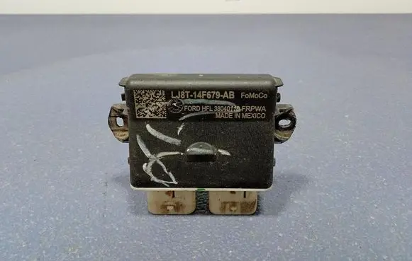 Ford Mustang I Other control units/modules LJ8T14F679AB