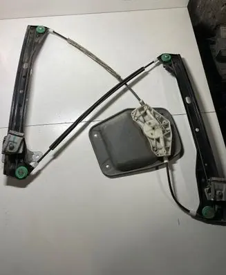 Volkswagen Jetta V Front window lifting mechanism without motor 1K5837462B