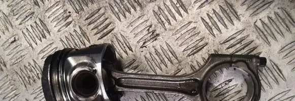 Volvo V70 Piston with connecting rod 81l123