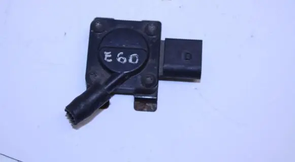 BMW 5 E60 E61 Exhaust gas temperature sensor 62778921901