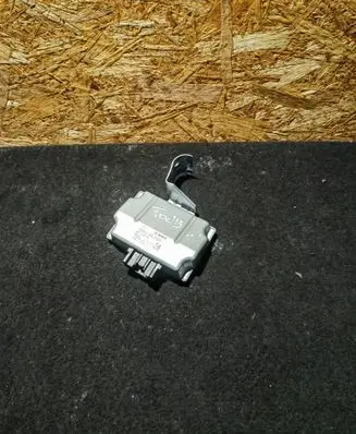 Ford Focus Voltage converter/converter module BV6T14B526BB