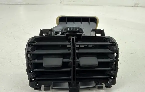 Ford Bronco Rear air vent grill LJ6B19C570A M1PZ19893AA
