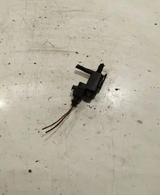 BMW 5 E60 E61 Turbo solenoid valve 72234100 1742712 06T006