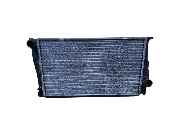 BMW 3 E90 E91 Coolant radiator 7788903 17117788903 11074810