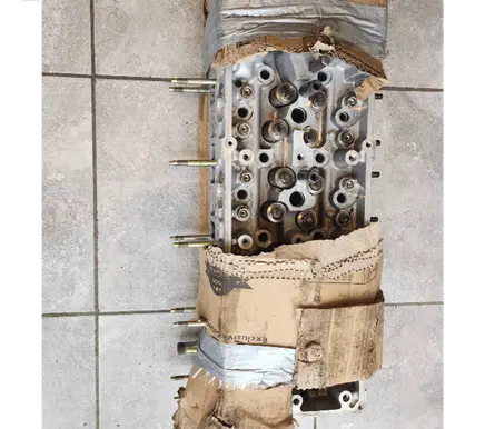 Mitsubishi Pajero Engine head 