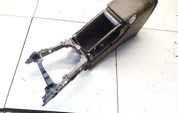Volvo V70 Armrest 30643625