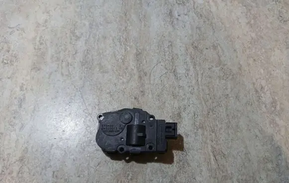 BMW X1 E84 Air flap motor/actuator 24032012